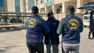 Diyarbakır İl Jandarma Komutanlığı'na bağlı ekipler, farklı suçlardan hükümlü olan