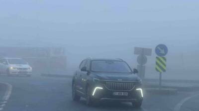 Diyarbakır'da sabah saatlerinde meydana gelen yoğun sis nedeniyle bazı uçuşlar