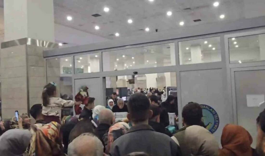 Diyarbakır'dan umre için 80 kişilik bir grup, kutsal topraklara giderek