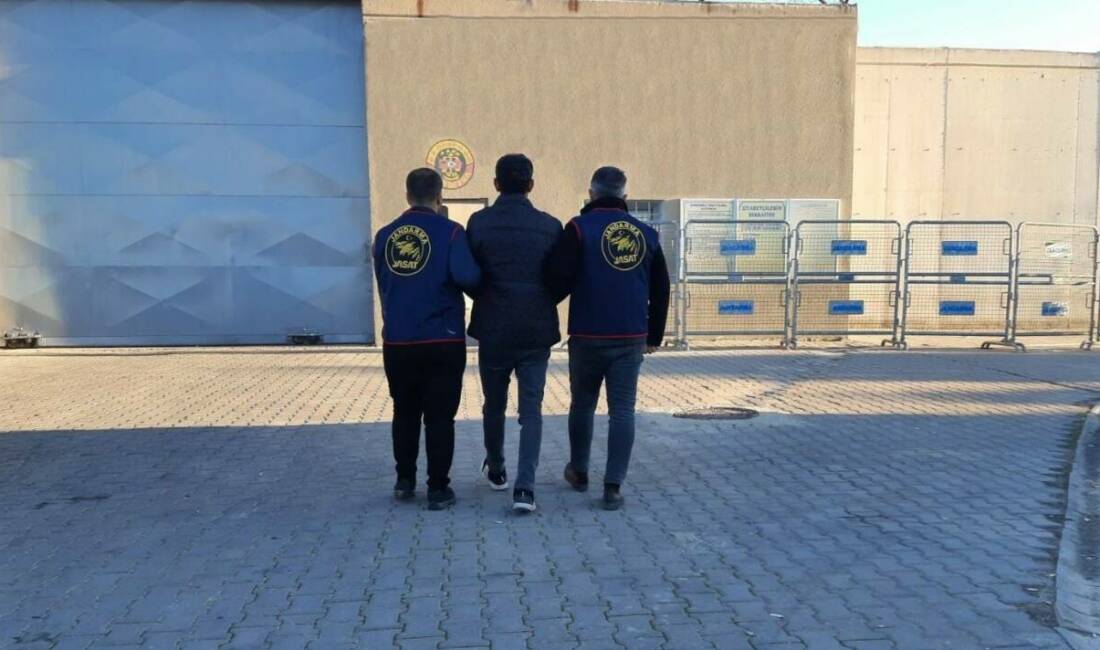 Gaziantep'te 12 yıl 6 ay hapis cezasıyla aranan dolandırıcılık suçundan