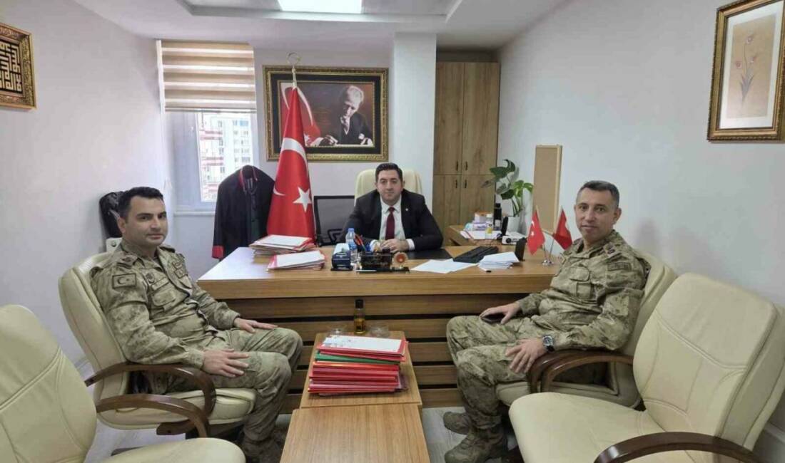 Ergani Sulh Ceza Hakimi Tosunoğlu, tabur ve ilçe jandarma komutanını ağırladı Ertan Tosunoğlu, Ergani İlçe Sulh Ceza Hakimi olarak atandığı göreve