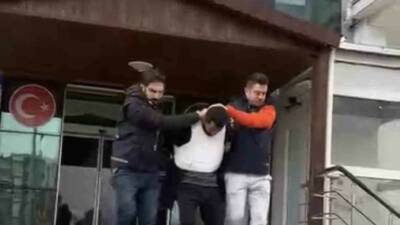 Adıyaman'ın Kahta ilçesinde eşini sokak ortasında öldüren şahıs tutuklandı. Olay,