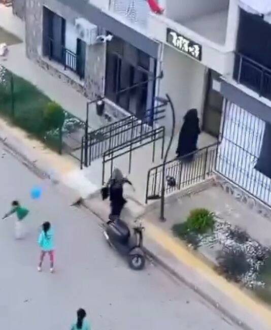 Nizip ilçesinde bir okulda hademe ile öğrenci arasında çıkan tartışma