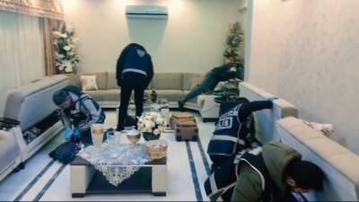 Gaziantep’te polis ekipleri tarafından nitelikli dolandırıcılık suçuna yönelik yapılan operasyonda