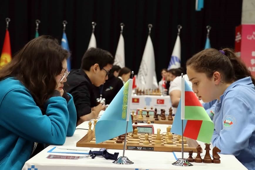 Gaziantep'te iki büyük satranç organizasyonu aynı anda gerçekleşiyor. Türkiye Satranç