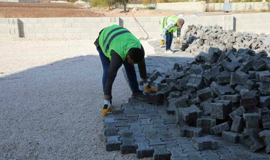 Haliliye’de çevre düzenleme çalışmaları devam ediyor Haliliye Belediyesi Fen İşleri Müdürlüğü, kamu alanları ve ortak kullanım