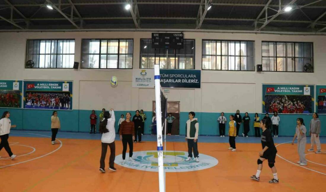 Haliliye Belediyesi, kış spor okulları kapsamında çocukları spora yönlendirmeyi hedefleyen
