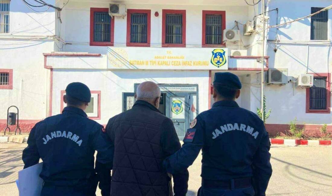 Jandarmadan aranan şahıslara yönelik operasyon: 21 kişi yakalandı Batman İl Jandarma Komutanlığı, nitelikli suçlardan aranan şahısların yakalanması için