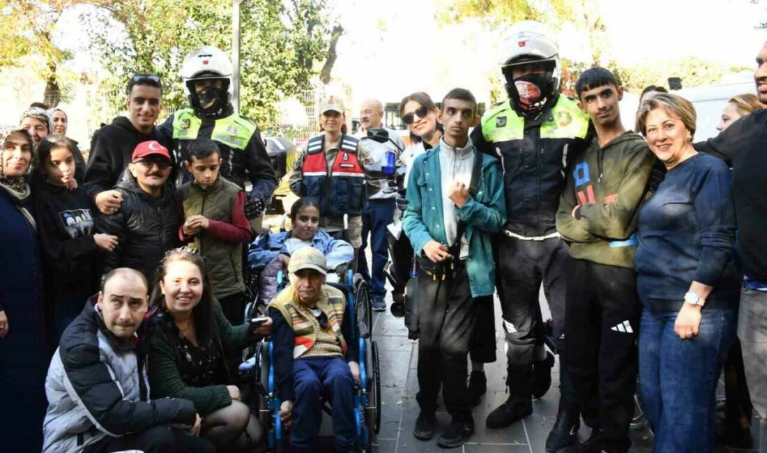 Jandarmadan özel ihtiyaçlı çocuklara anlamlı ziyaret Gaziantep İl Jandarma Komutanlığı, 3 Aralık Dünya Engelliler Günü'nde Gaziantep