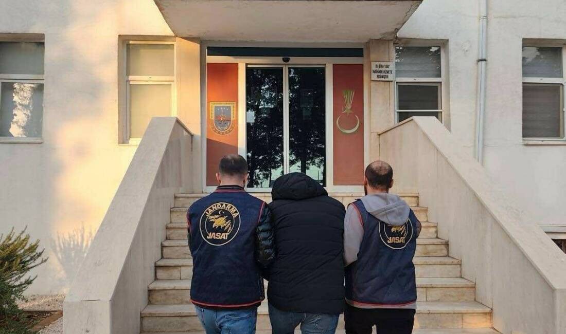 Mardin’in Nusaybin ilçesinde kargo kutularına sipariş edilen elektronik eşyalar yerine