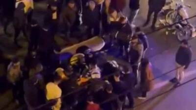 Diyarbakır'ın Bağlar ilçesinde dün akşam meydana gelen motosiklet kazasında yaralanan