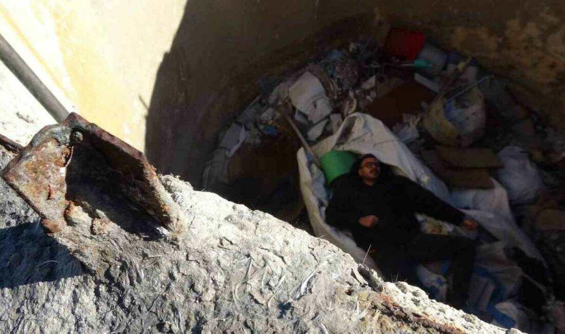 AFAD koordinasyonundaki deprem tatbikatında Organize Sanayi Bölgesi'nde gerçekleştirilen kurtarma çalışmaları