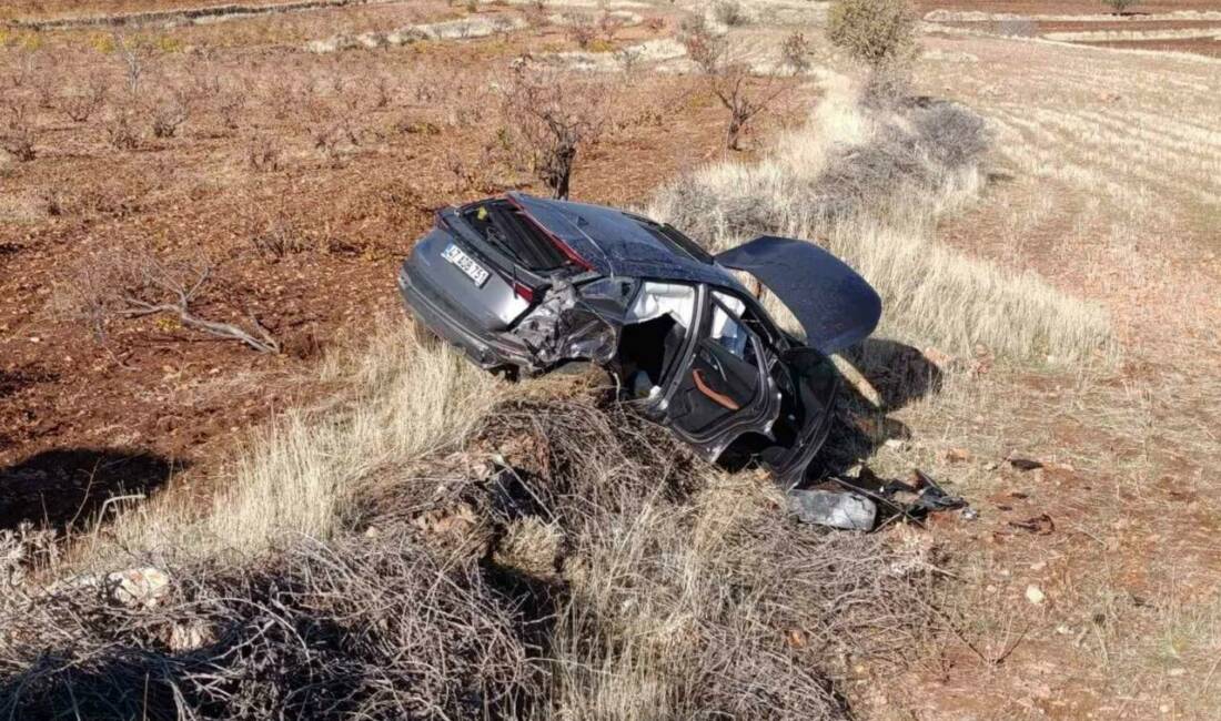 Mardin'de sürücüsünün kontrolü kaybettiği araç devrildi ve sürücü yaralandı. Kazanın