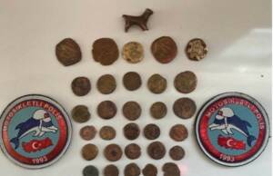 Mardin’de polis ekipleri tarafından düzenlenen operasyonda tarihi eser niteliğinde 45