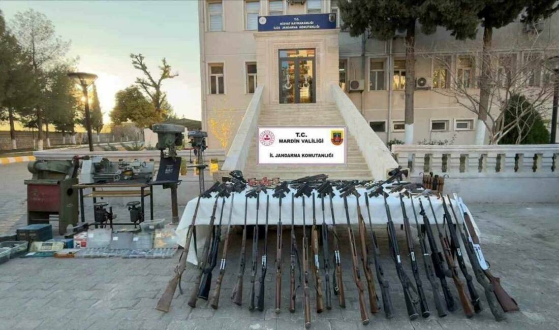 Mardin'in Midyat ilçesinde jandarma ekipleri tarafından yapılan operasyonda yasa dışı