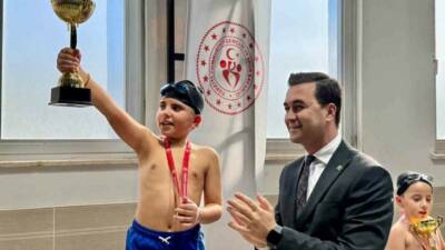 Mardin'in Midyat ilçesi, özel sporcuların katıldığı ve büyük bir heyecana