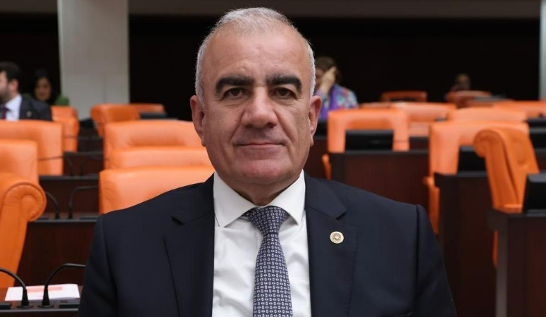 AK Parti Adıyaman Milletvekili Hüseyin Özhan, Regaip Kandili dolayısıyla yayımladığı