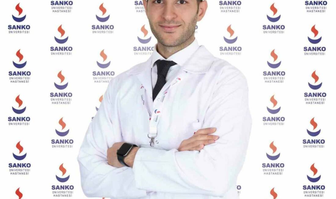 Opr. Dr. Ahmet Tüfekçi, iyi huylu prostat büyümesinin erkeklerde yaş