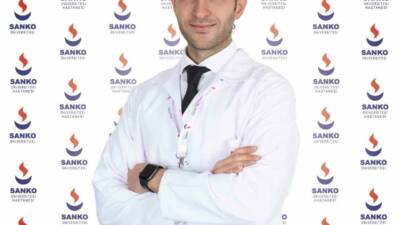 Opr. Dr. Ahmet Tüfekçi, iyi huylu prostat büyümesinin erkeklerde yaş