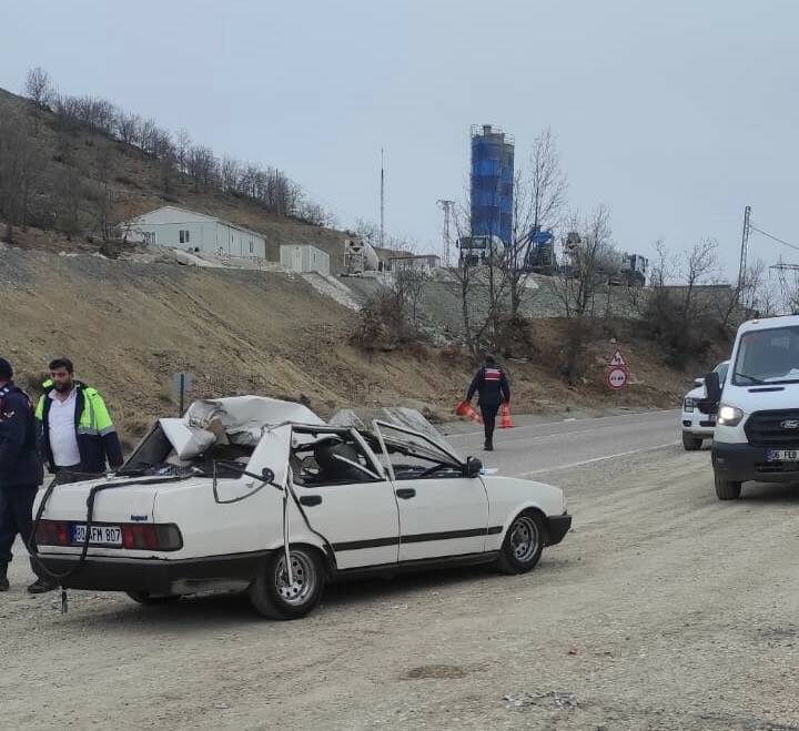 Adıyaman’da otomobil ile kepçe arasında meydana gelen çarpışma sonucu 5