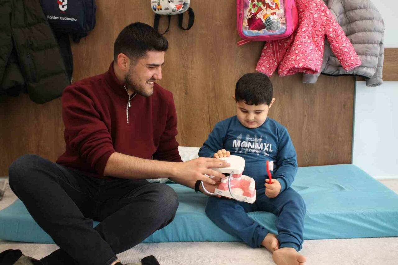 Mardin’in Midyat ilçesinde bulunan Ağız ve Diş Sağlığı Merkezi, özel