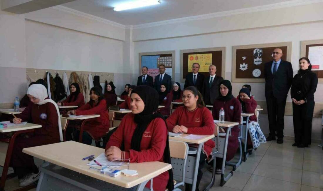 Şahinbey Belediyesi tarafından düzenlenen "Umre Ödüllü Kitap Okuma Yarışması"na 175