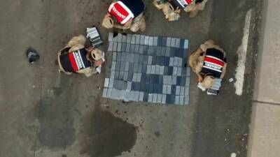 Şanlıurfa'nın Viranşehir ilçesinde durdurulan bir araçta, 5 milyon TL değerinde