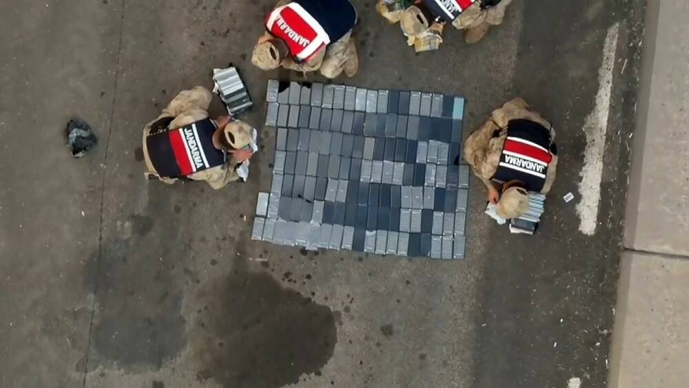 Şanlıurfa'nın Viranşehir ilçesinde durdurulan bir araçta, 5 milyon TL değerinde