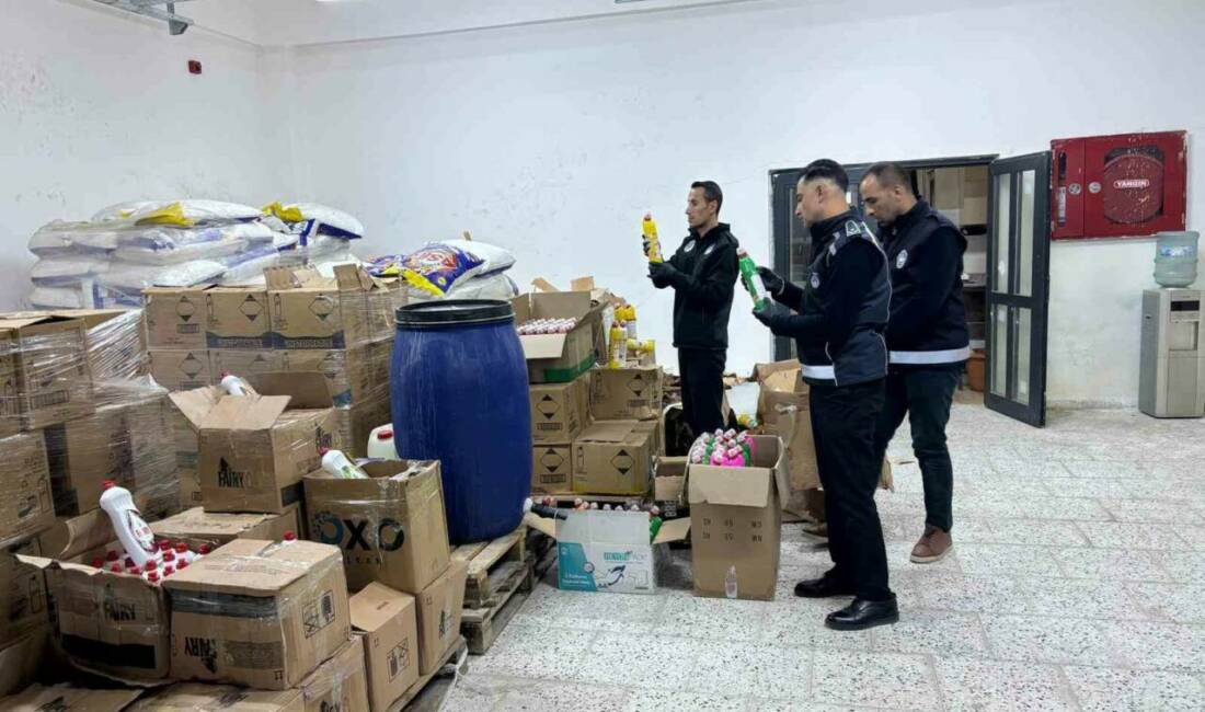 Şanlıurfa’da sahte deterjan depolarına baskın Şanlıurfa'nın Eyyübiye ilçesinde gerçekleştirilen operasyonlarda, sahte deterjanları üretmek amacıyla kullanılan