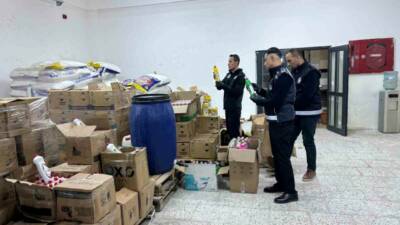 Şanlıurfa'nın Eyyübiye ilçesinde gerçekleştirilen operasyonlarda, sahte deterjanları üretmek amacıyla kullanılan
