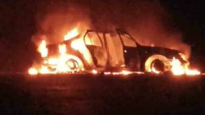 Adıyaman'ın Yaylakonak Beldesi'nde Gazi S'ye ait bir otomobil yanarak kullanılamaz