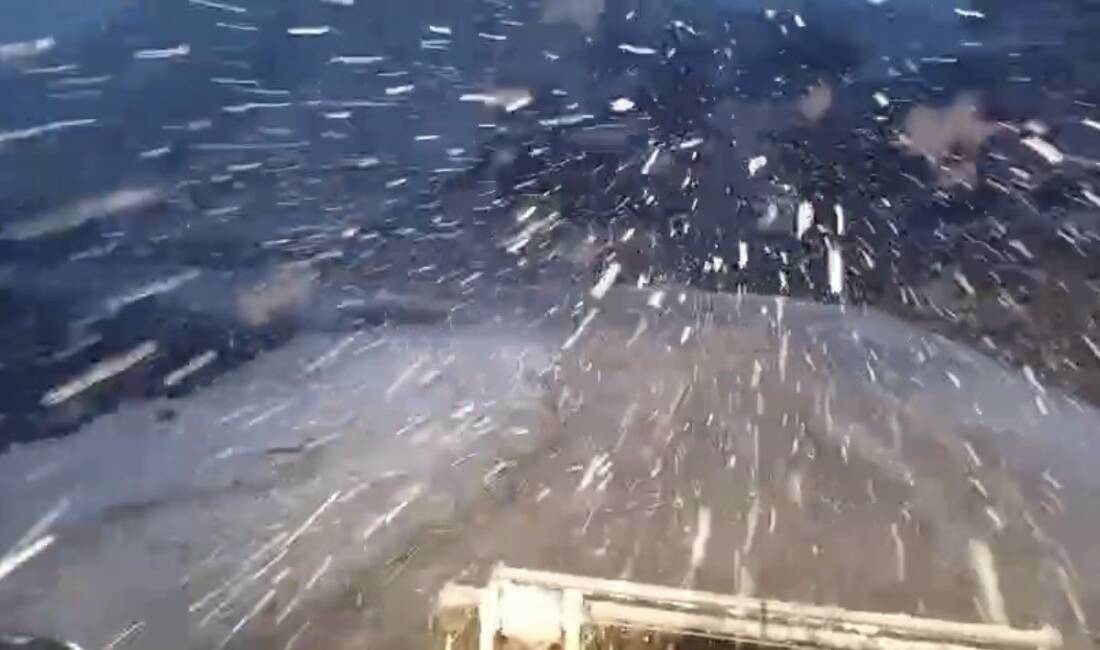 Siirt'in Pervari ilçesinde beklenen kar yağışı etkisini gösteriyor. Siirt İl