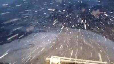 Siirt'in Pervari ilçesinde beklenen kar yağışı etkisini gösteriyor. Siirt İl