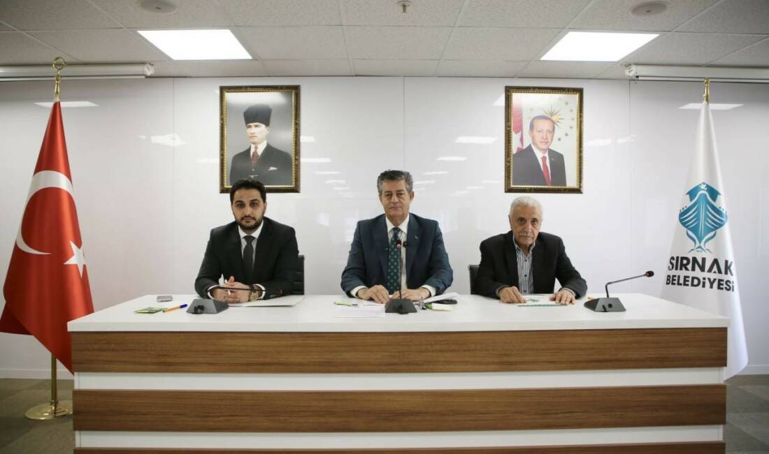 Şırnak Belediye Başkanı Mehmet Yarka, 2025 yılının son meclis toplantısında