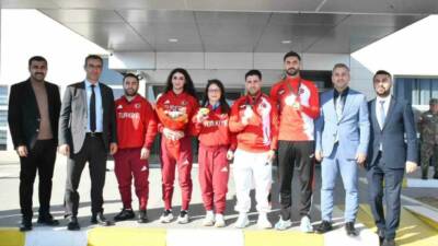 Şırnak Şerafettin Elçi Havalimanı'nda düzenlenen karşılama töreni ile Avrupa şampiyonu,