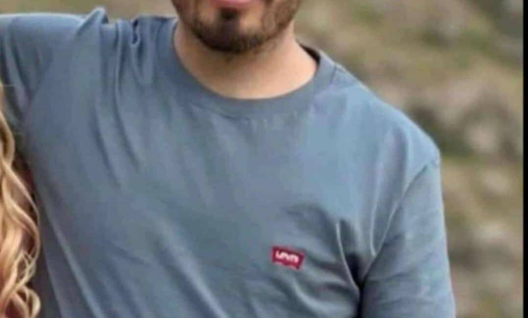 Şırnak'ın Uludere ilçesine bağlı Ortasu köyünde yaşayan Ayaz Encu, aracında