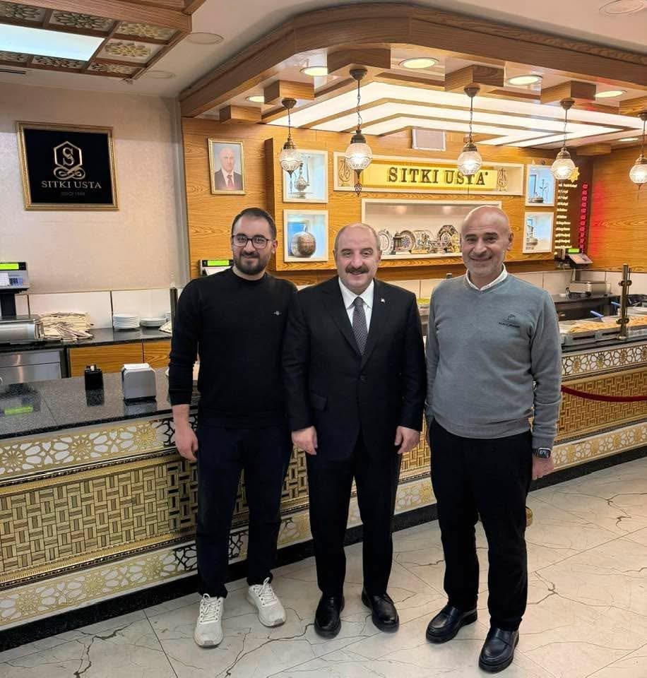 Önceki dönem Sanayi ve Teknoloji Bakanı Mustafa Varank, Ankara Çukurambar’da