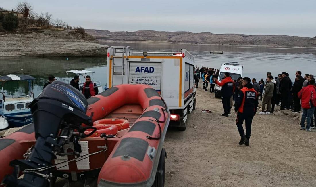 Adıyaman’ın Kahta ilçesinde teknenin alabora olması sonucu Atatürk Barajı Göleti’nde