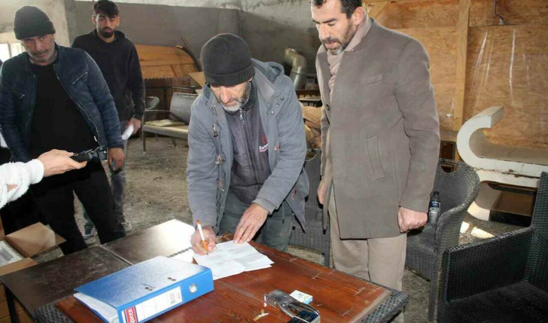 Mardin'in Midyat İlçe Belediyesi iş birliğiyle hayata geçirilen "Tesisat Sizden,