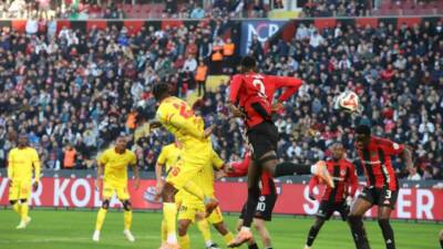 Gaziantep Futbol Kulübü, Trendyol Süper Lig'in 16. haftasında Göztepe'yi ağırladı.