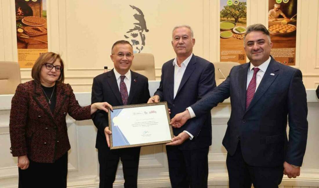 Gaziantep'te gerçekleştirilen törende Araban Ziraat Odası Başkanı Hasan Altun, Araban