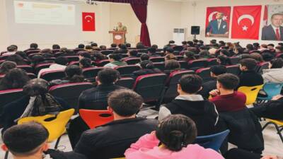 Hilal Anadolu İmam Hatip Lisesinde Milli Savunma Üniversitesi (MSÜ) tanıtımı