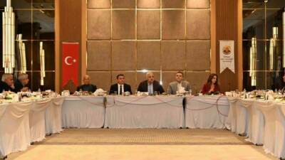 Diyarbakır Valisi Murat Zorluoğlu, Diyarbakır Esnaf ve Sanatkarlar Odası üyeleriyle