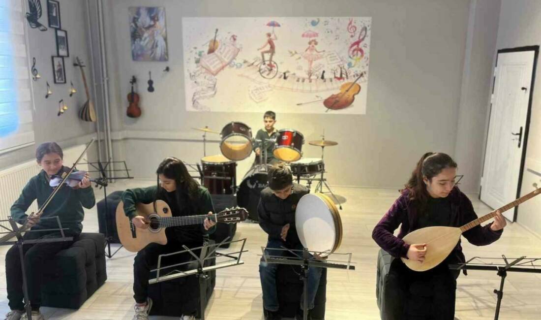 Yasemen Bolat, eşinin anısını yaşatmak için Siirt'in Kurtalan ve Baykan