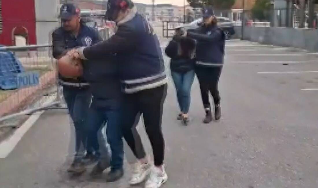 Yardım yapma vaadiyle dolandırıcılık yapan ve menfaat sağlayan şahıs tutuklandı Gaziantep Emniyet Müdürlüğü Asayiş Şube Müdürlüğü ekipleri, dolandırıcılık olaylarına yönelik