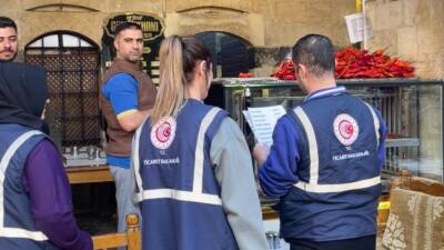 Şanlıurfa Ticaret İl Müdürlüğü, yaklaşan yılbaşı öncesinde artan tüketici hareketliliğini