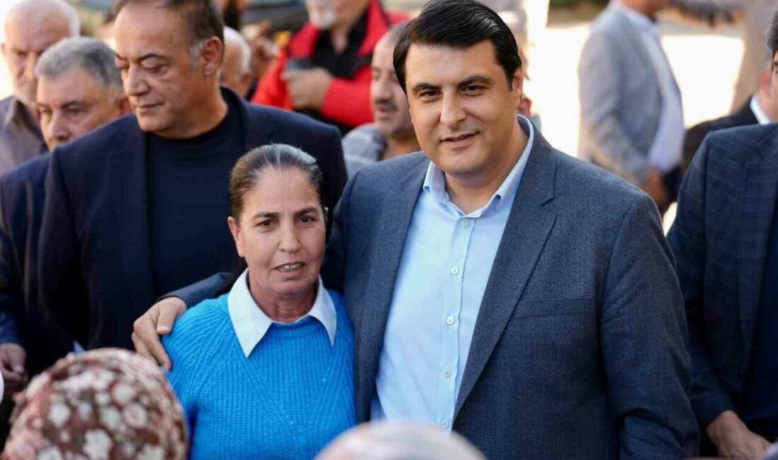 Şehitkamil Belediye Başkanı Umut Yılmaz, Mevlana Mahallesi'nde halk buluşması düzenledi.