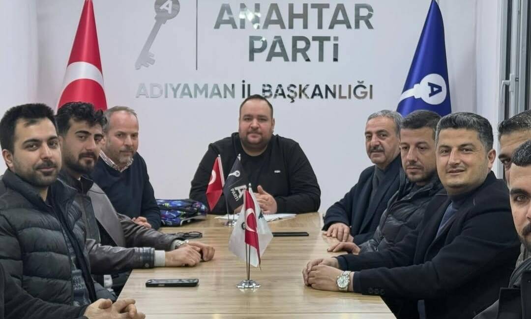 Anahtar Parti Adıyaman İl Başkanı Emircan Ahmet Alsan, il teşkilatının