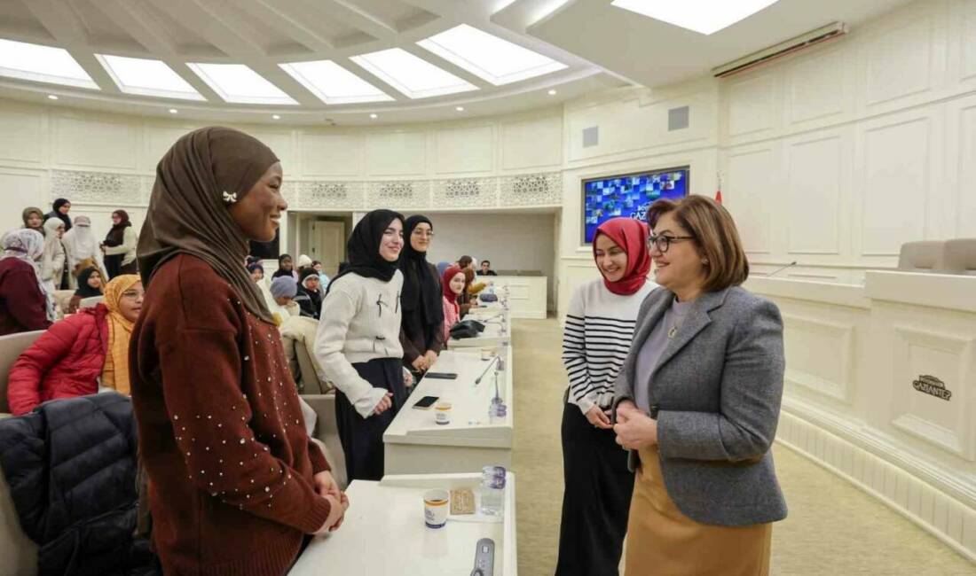 Gaziantep Büyükşehir Belediye Başkanı Fatma Şahin, 60 farklı ülkeden eğitim