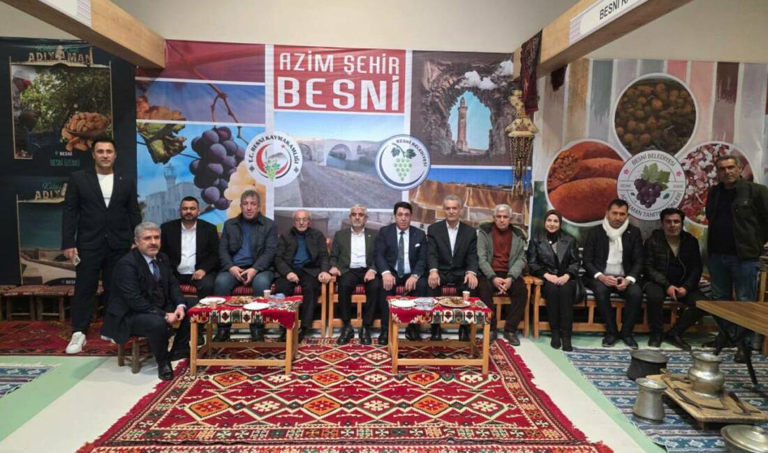 Besni Belediye Başkanı Reşit Alkan, İstanbul’da düzenlenen Adıyaman Tanıtım Günlerinin